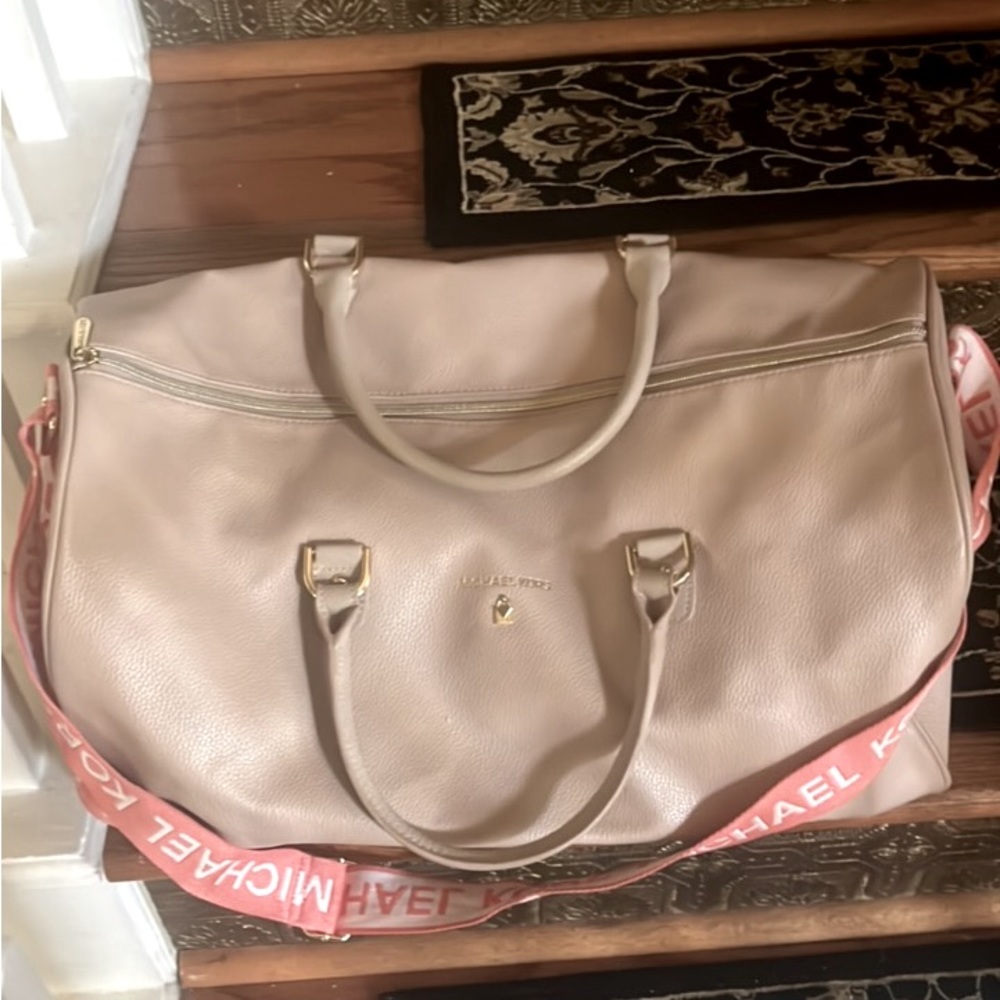 Michael Kors travel weekender duffle bag. Authentic Micheal kors